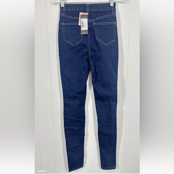 NWT PrettyLittleThing Denim Dark Wash Hi Rise 5 Pocket Skinny Jeans Sz 0 Ripped - Picture 4 of 11